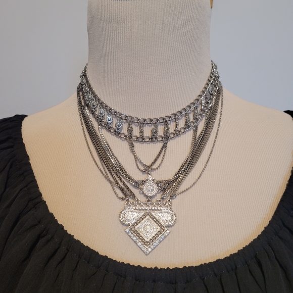 Silver multi-layered ornate choker/necklace - Picture 1 of 2